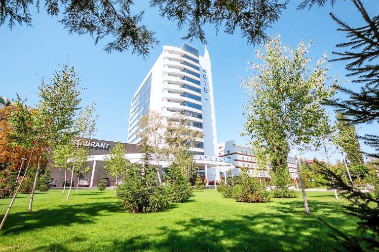 Atlantic Garden Resort Hotel