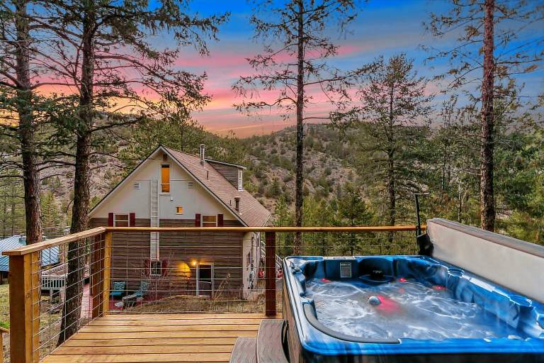 Child-friendly house with jacuzzi | Mountain view | Pet-friendly — photo 4