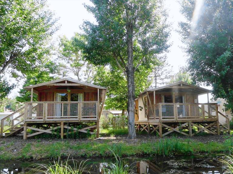 Cabin with heated pool & patio — photo 4