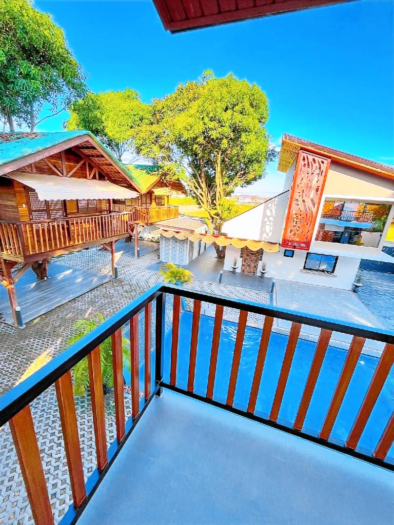 TREEHOUSE ANGELES - resort — photo 4