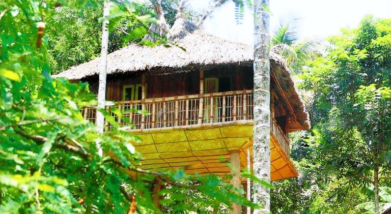 Villa with yard & BBQ in Ko Kood