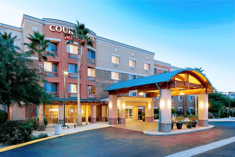 Courtyard by Marriott Phoenix West/Avondale — photo 2
