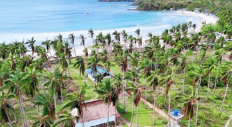 Beachfront Katutubo Villa - where the world ends — photo 4