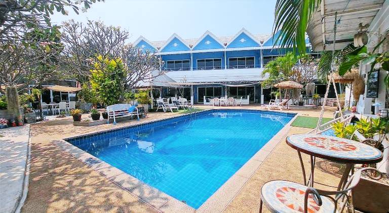 Willkris Resort วิลล์คริส รีสอร์ท in Sattahip