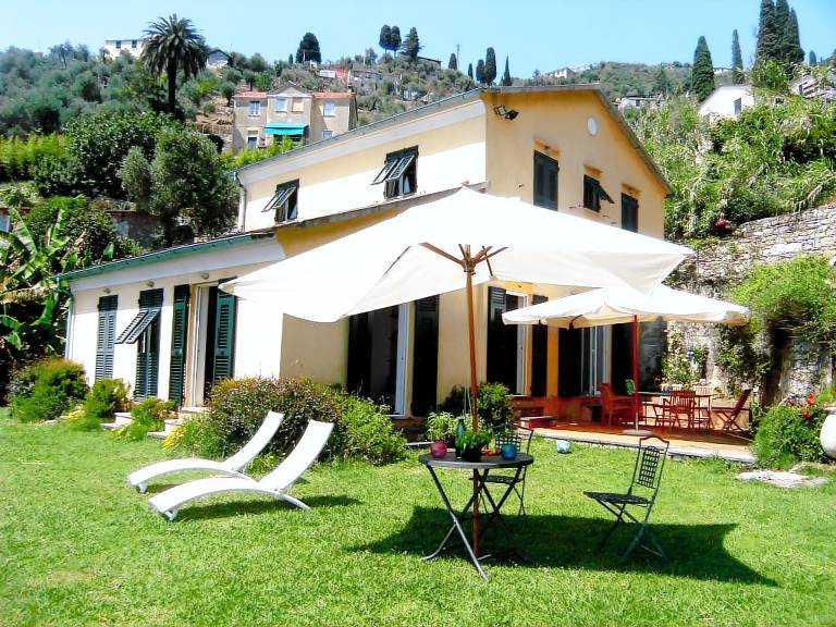Villa with barbecue, terrace & private pool — photo 2