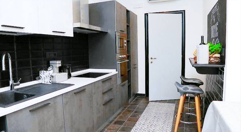 Jeans Luxury House — photo 2