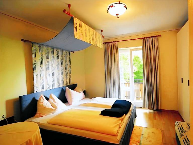 Pension Krakolinig in Poertschach am Woerthersee
