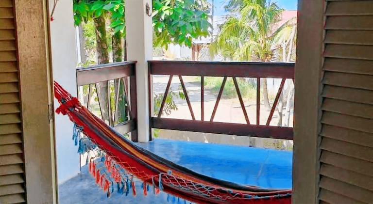 Spacious vacation home with pool | Pets allowed — photo 4