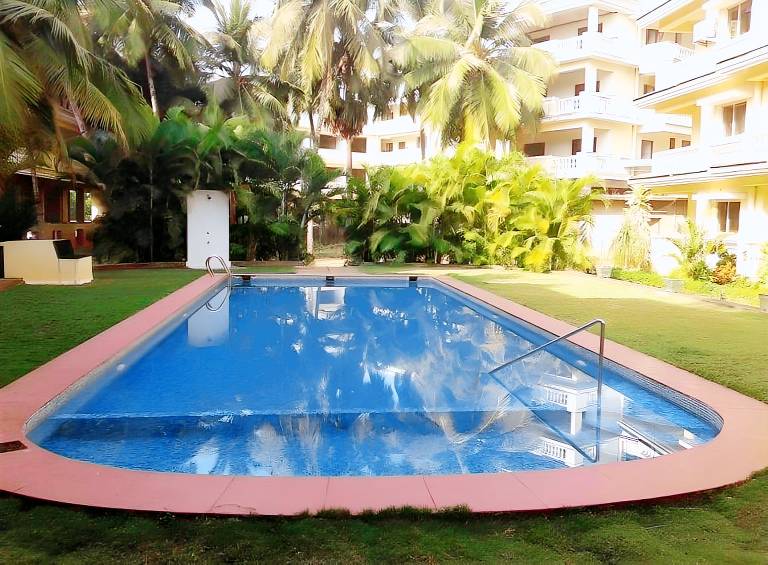 Beautiful apartment with yard & pool | Pets allowed — photo 5