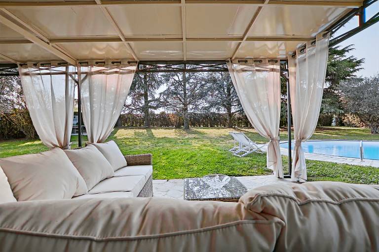 Villa "Grazia" with Wi-Fi, Garden, Terrace, Pool Gym & Sauna — photo 2