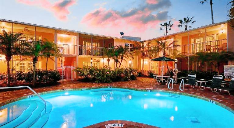 Siesta Key Inn in Sarasota, FL