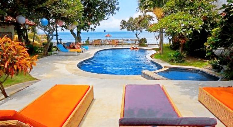 Relax Beach Resort Candidasa in Karangasem