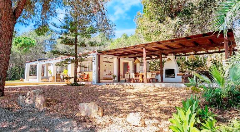 Villa with private pool, garden & grill — photo 5