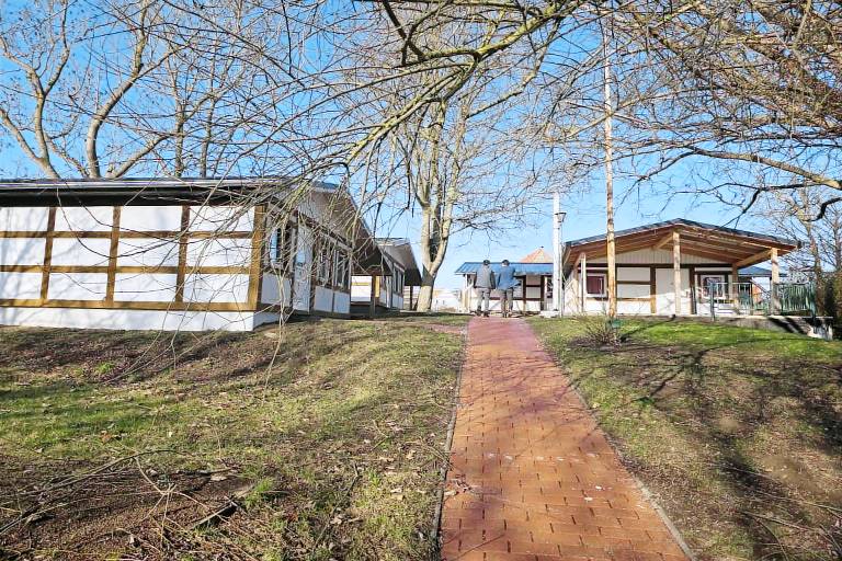 Bungalow with yard, sauna & terrace | Next to the beach | Pets are welcome — photo 4