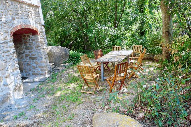 Fully equipped beautiful gite with yard, patio & barbecue | Pet-friendly — photo 2