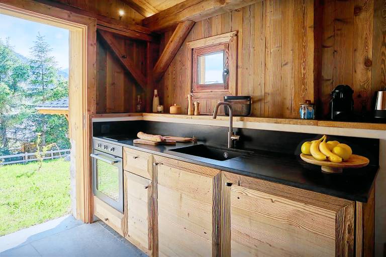 Authentic alpine mazot for 2 in preserved mountain hamlet - OVO Network — photo 4