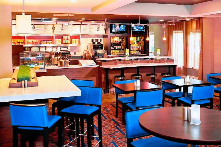 Courtyard by Marriott Cleveland Airport North — photo 5