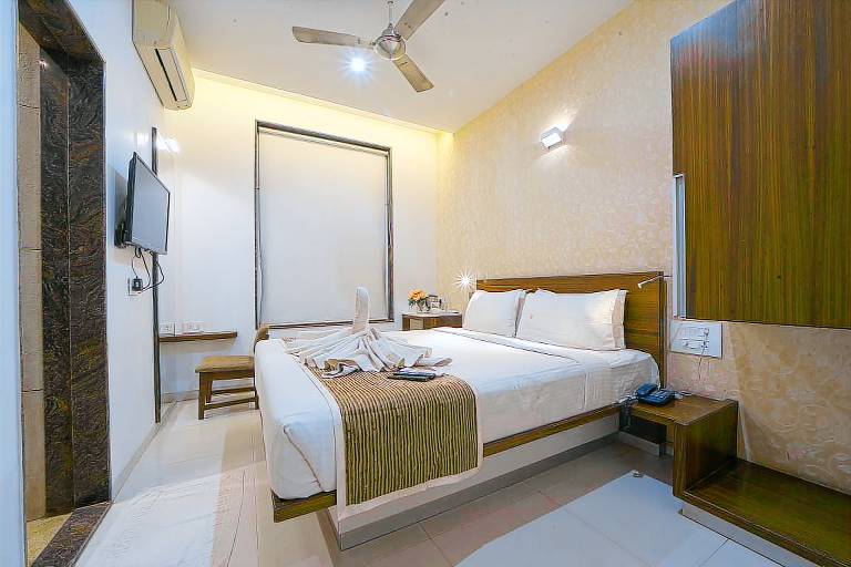 Bed and breakfast  Kolhapur