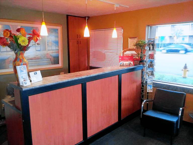 Metropolitan Inn — photo 5