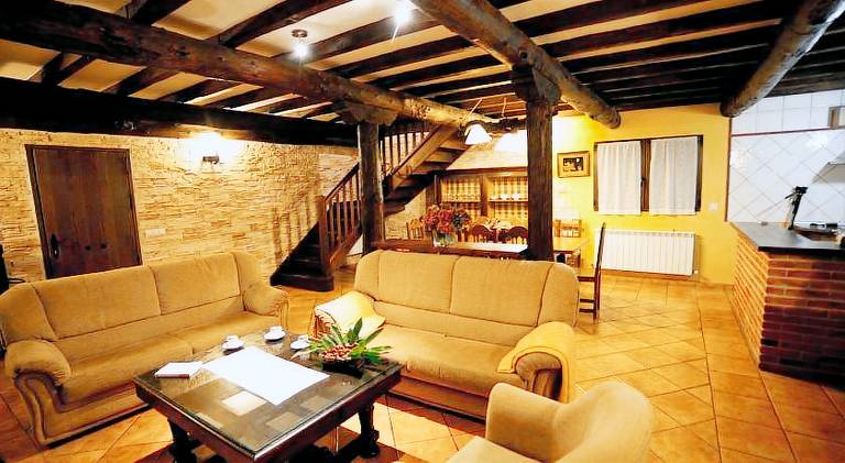 Villa with patio, barbeque & garden | Perfect for remote work — photo 4