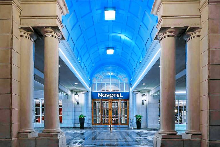 Novotel Toronto Centre