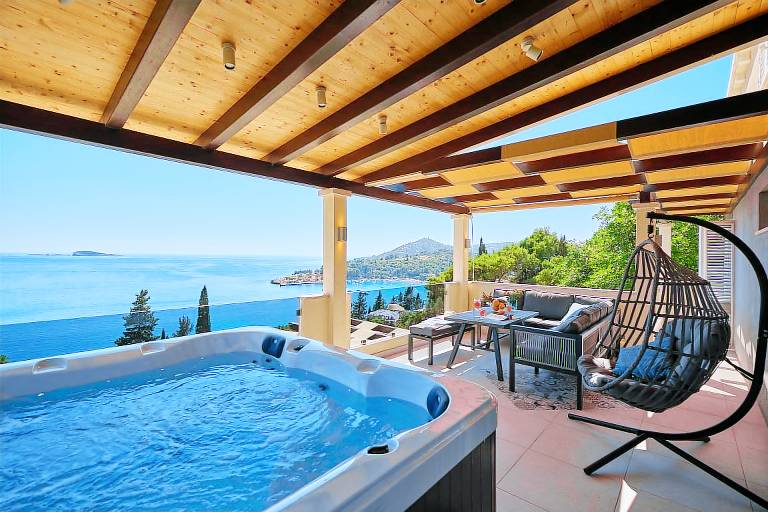 Rental apartment with jacuzzi | Beach nearby | Dogs allowed in Dubrovnik