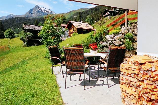 Apartment with garden, sauna & patio | Mountain view — photo 4