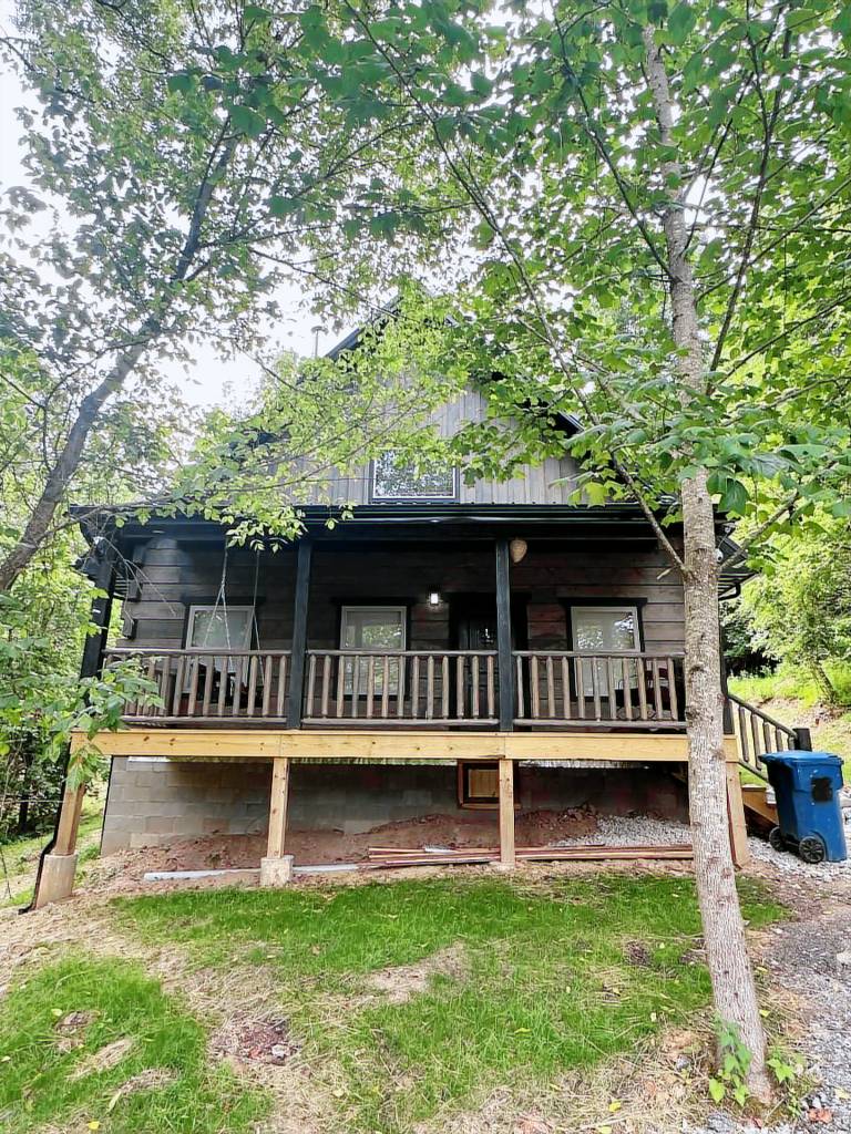 Cabin South Charleston
