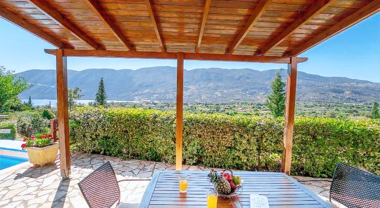 Villa with terrace, private pool & barbeque — photo 3