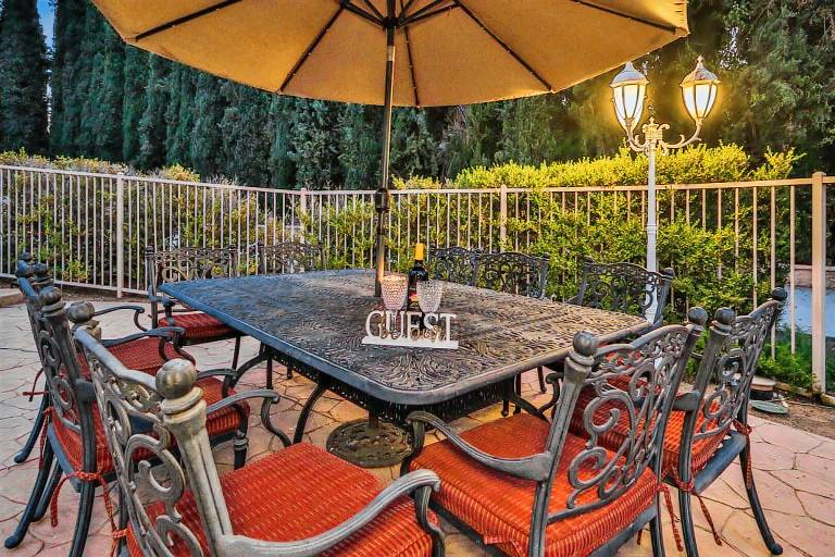 Mid-term home for rent Fully furnished. Amazing Yard with a pool — photo 3