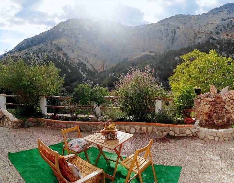 Vacation home with garden, BBQ & patio | Mountain view | Pets allowed in Granada