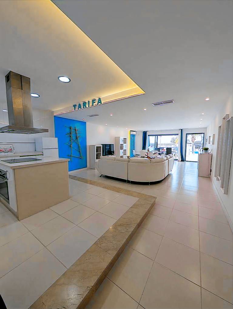 Fully equipped rental apartment with terrace, pool & garden | Next to the beach | Pet-friendly — photo 4