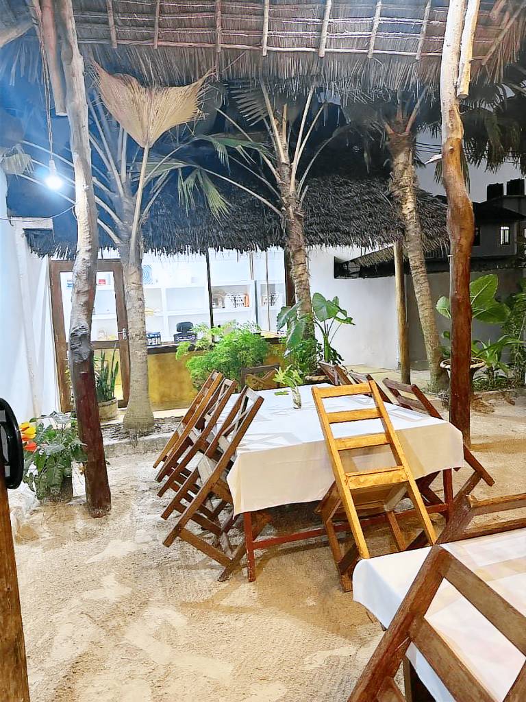 Beautiful lodge with patio & BBQ | Beach nearby | Pet-friendly — photo 3