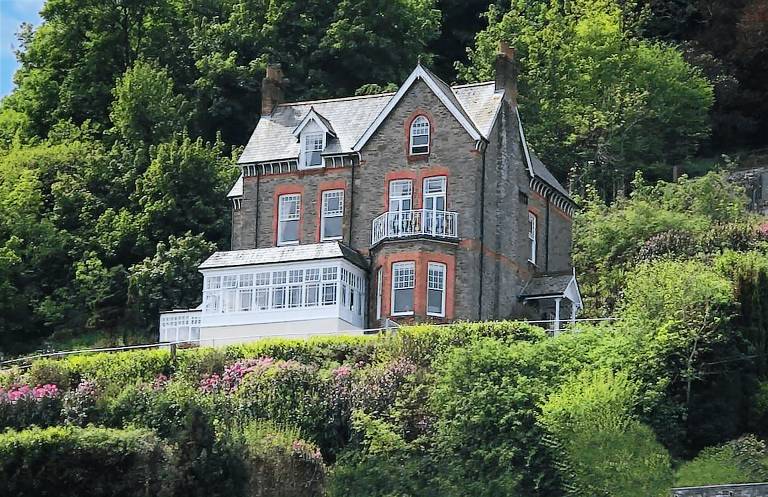Bed and breakfast  Lynton
