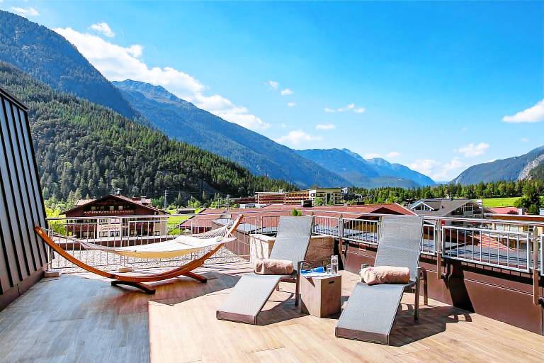 Family-oriented apartment with terrace, sauna & pool | Dogs allowed — photo 3