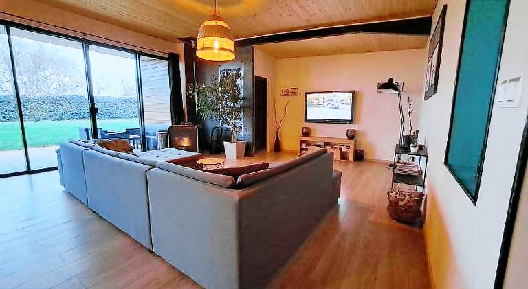 Villa with 6 rooms for 12 persons — photo 3