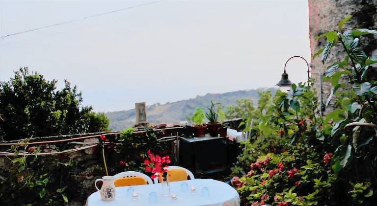 Vacation home with grill — photo 2