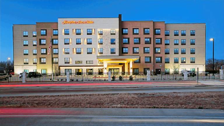 Hampton Inn & Suites by Hilton Lubbock University — photo 3