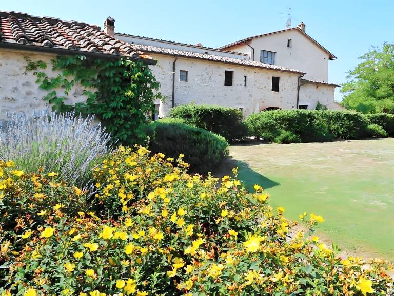 Child-friendly farm with pool, yard & BBQ | Pets are welcome in Colle di Val d'Elsa