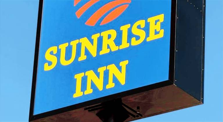 SUNRiSE INN in Greenwood, SC