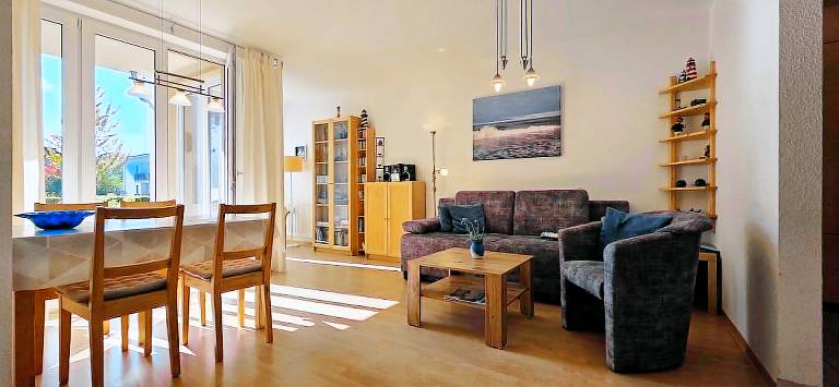 Moderne Ferienwohnung "Wellenkieker" mit Balkon und Parkplatz in Graal-Müritz — photo 2