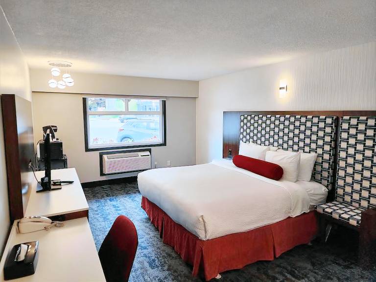Motel  Hope