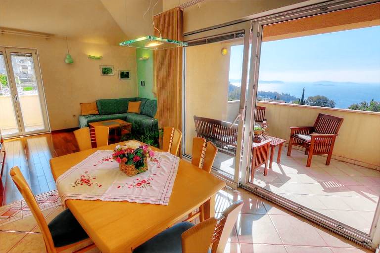 Apartma  Mlini