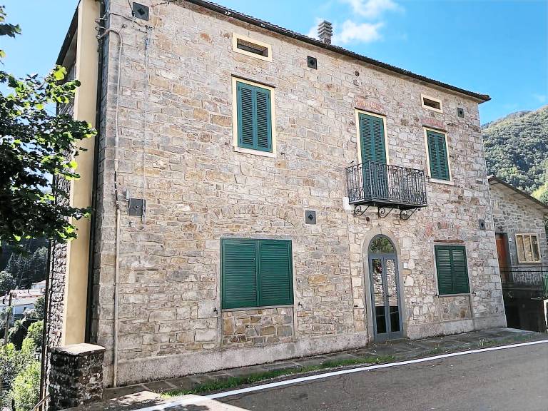 Casa Gaggio montano