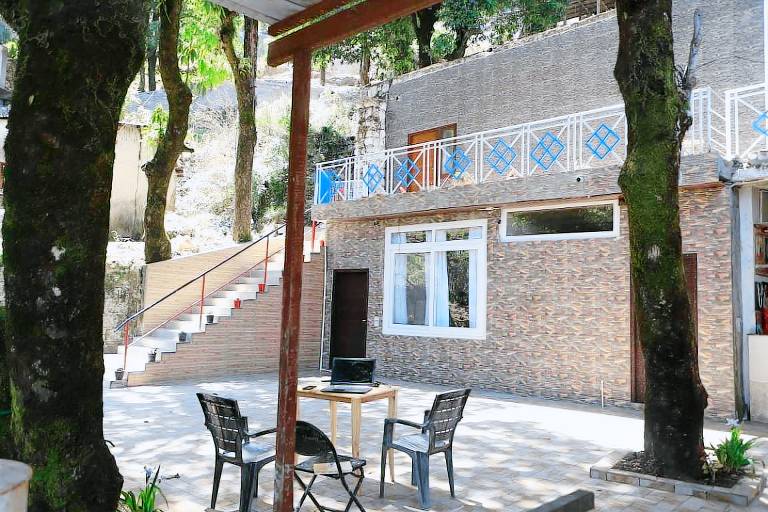 Vacation home with barbeque in Mussoorie