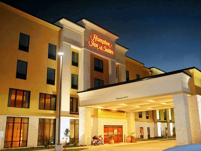 Hampton Inn & Suites Bastrop