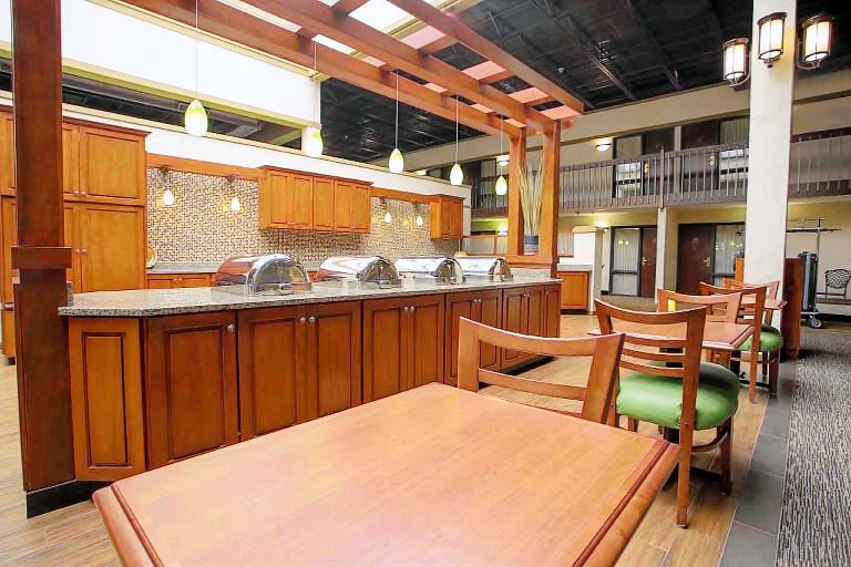Pear Tree Inn St. Louis Convention Center — photo 4