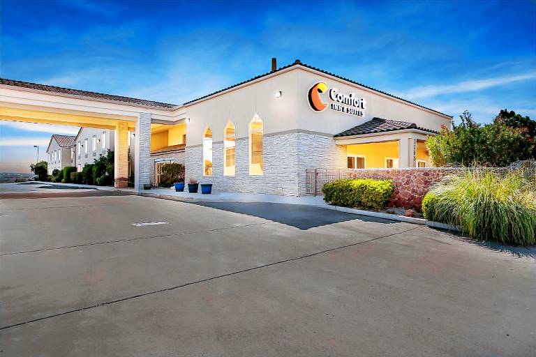Comfort Inn & Suites I-25 near Spaceport America — photo 3
