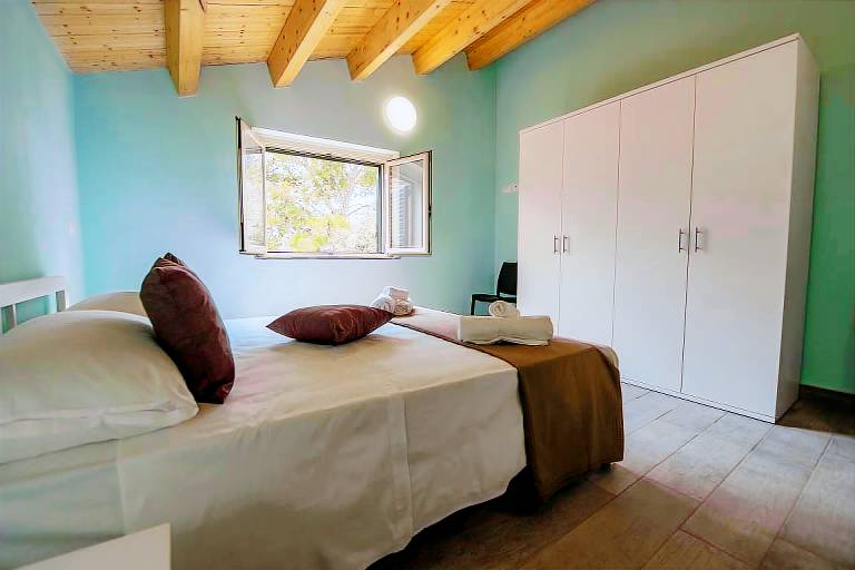 Family-friendly nice rental with pool & garden | Pet-friendly — photo 2