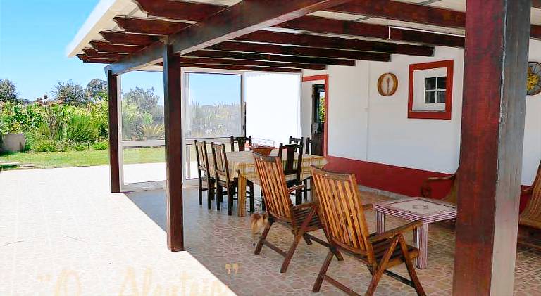 Vacation home with terrace, grill & private pool — photo 4